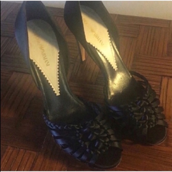 - - Empório Armani satin heels